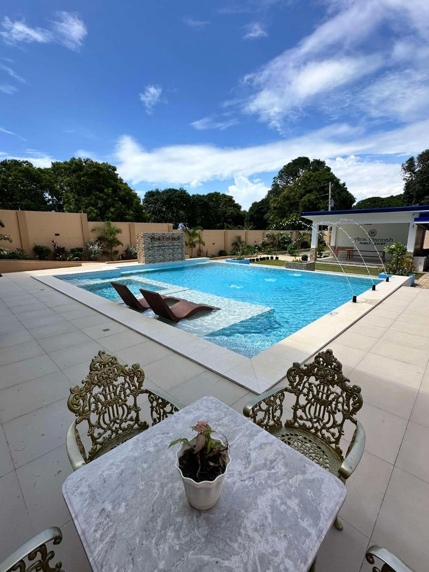 Aina Hannah Family Resort'S Greek Unit Calatagan Bagian luar foto