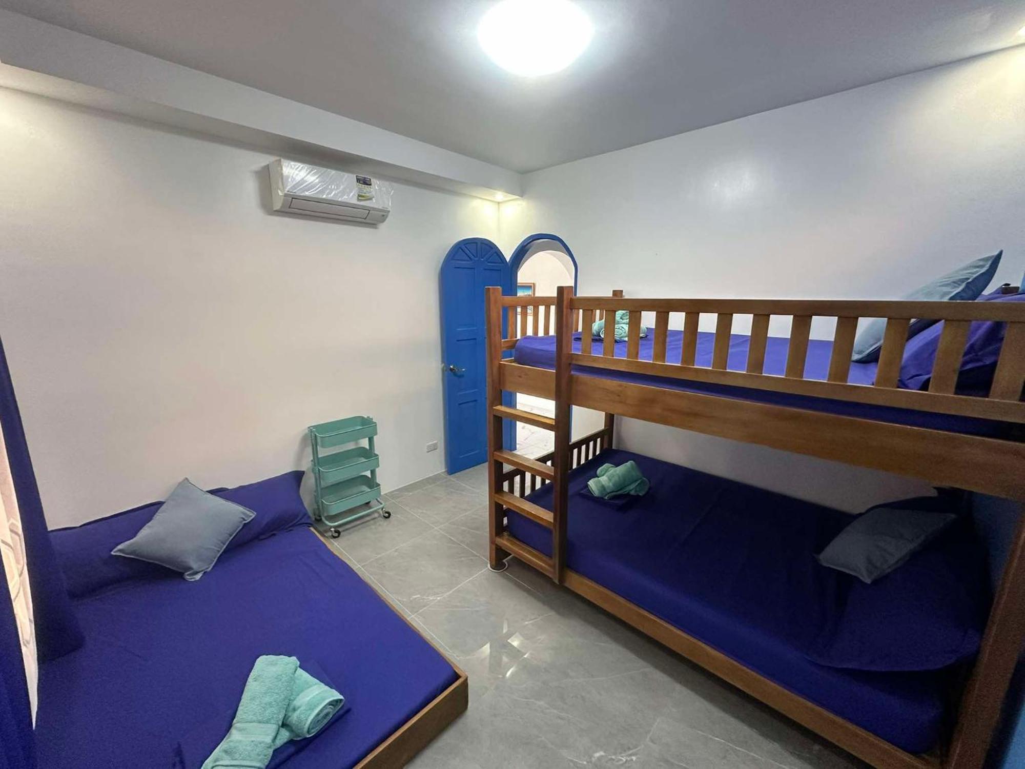 Aina Hannah Family Resort'S Greek Unit Calatagan Bagian luar foto