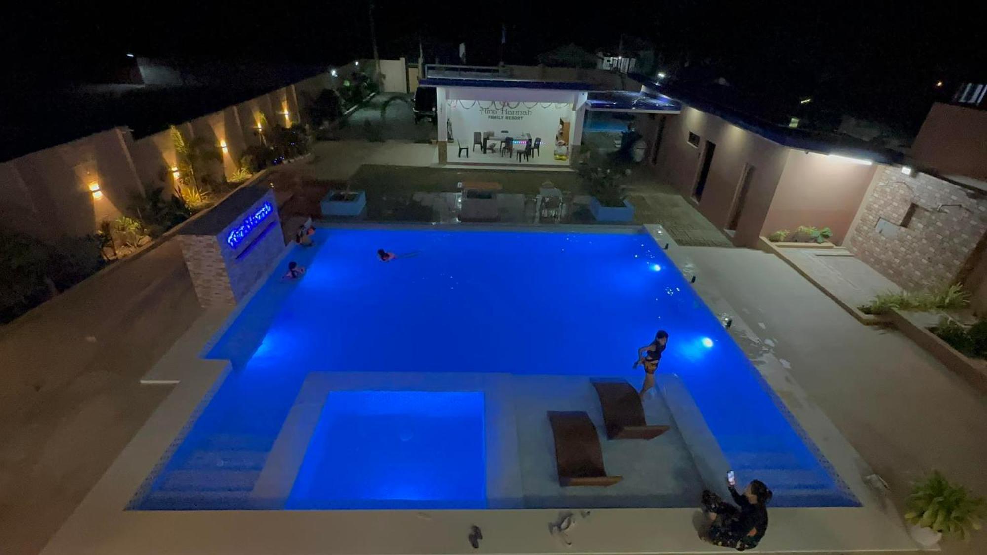 Aina Hannah Family Resort'S Greek Unit Calatagan Bagian luar foto