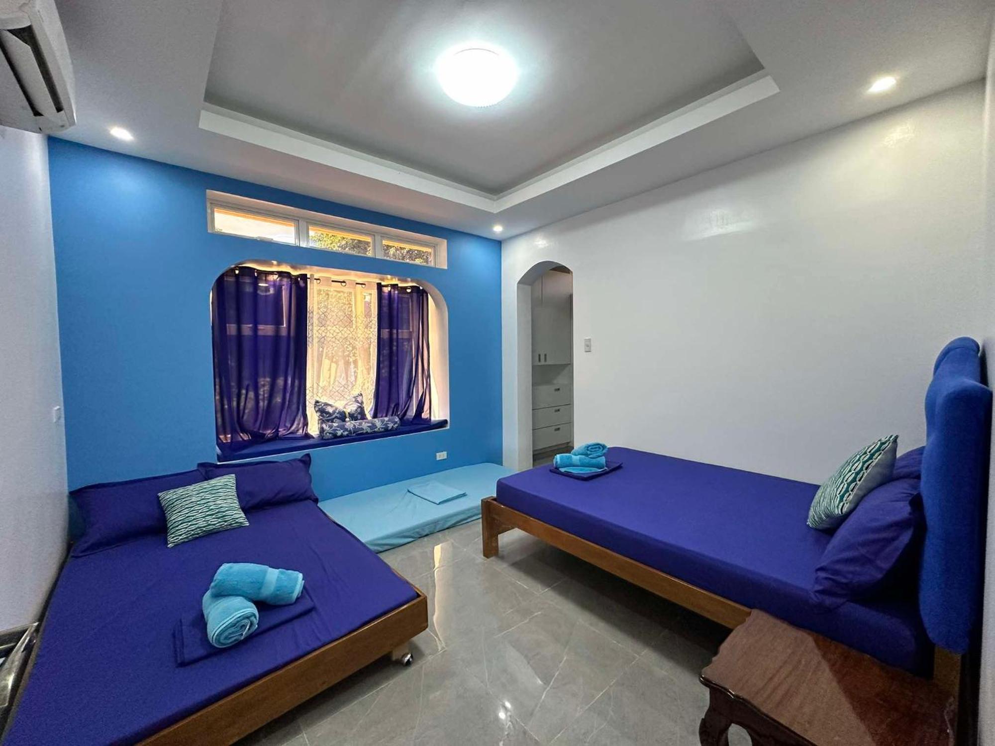 Aina Hannah Family Resort'S Greek Unit Calatagan Bagian luar foto